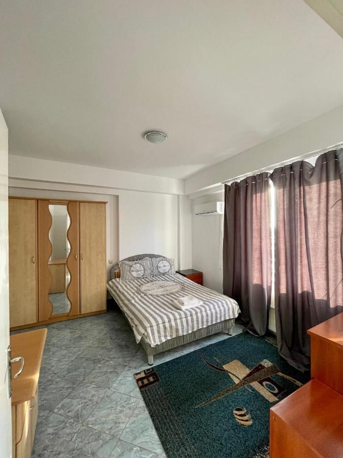 Luanaapartments #2 Otopeni Luaran gambar