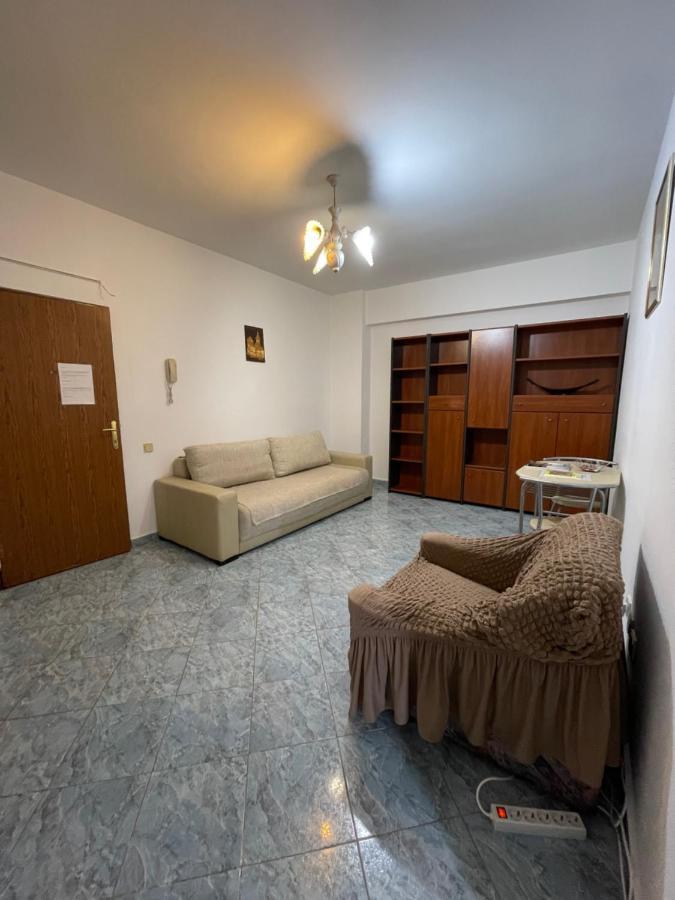 Luanaapartments #2 Otopeni Luaran gambar